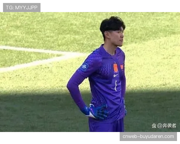 【2026年4月中超联赛·赛中·特写特写镜头：奥斯卡任意球中柱，颜骏凌长达十秒卧地不起显失落